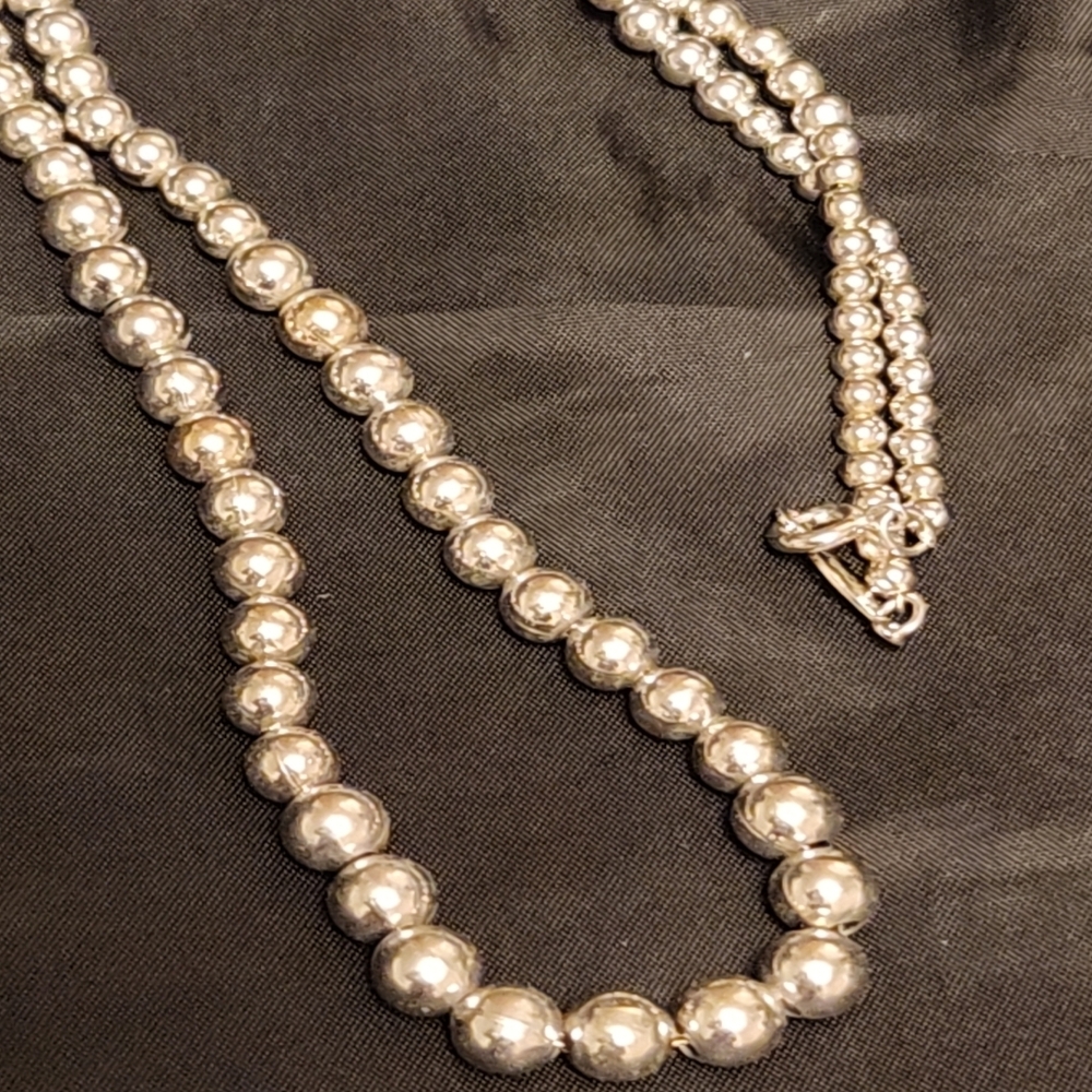 Napier Silver-tone Beaded Necklace - Picture 5 of 6